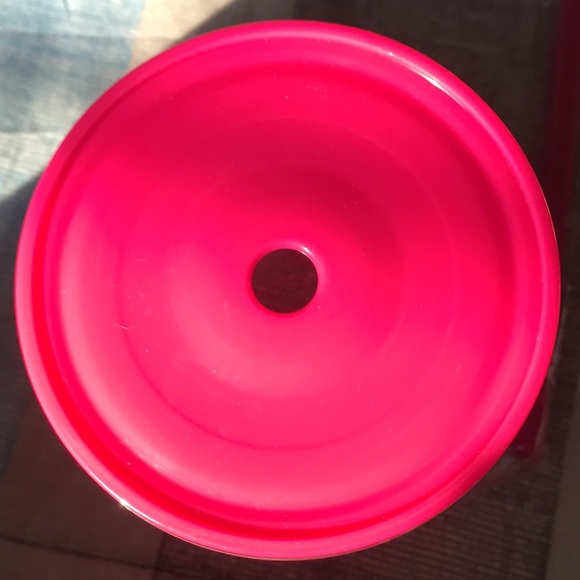 🌺 T-MOBILE Cup with pink straw - Picture 6 of 8